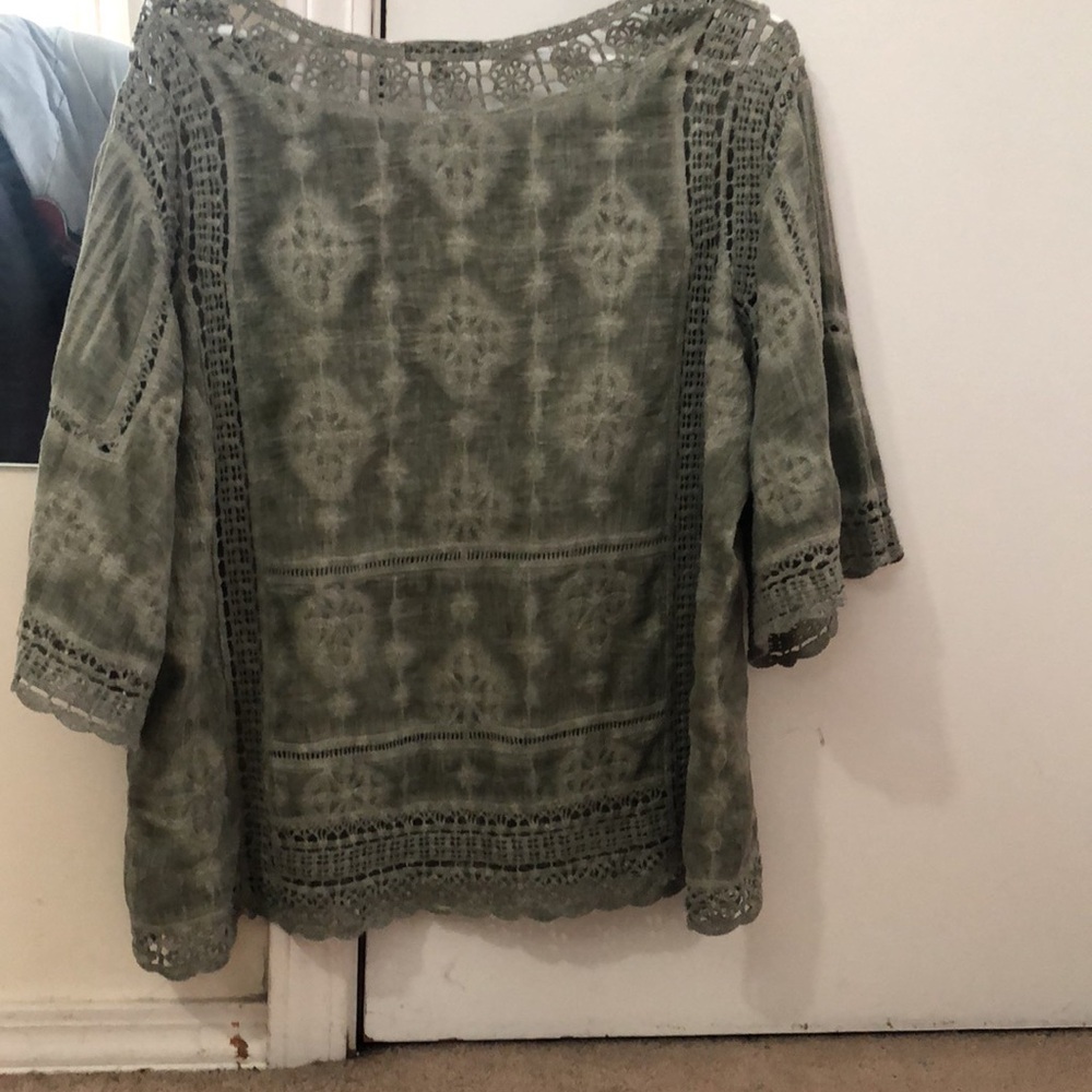 Lovely greenish gray top crochet accents by Democracy.23 inches long from back - Picture 5 of 9